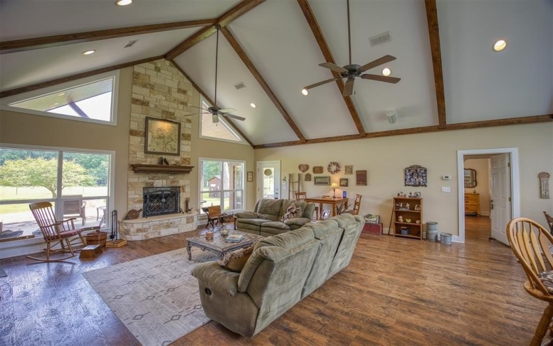 2219 ACR 1217, Grapeland, TX 75844, 3 Bedrooms Bedrooms, ,2 BathroomsBathrooms,Residential,For Sale,2219 ACR 1217,20961719
