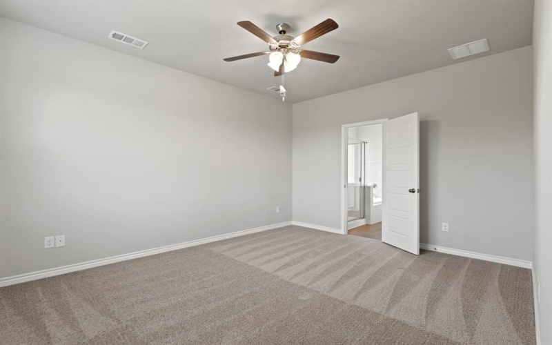 10605 Stag Lane, Fort Worth, TX 76036, 4 Bedrooms Bedrooms, ,2 BathroomsBathrooms,Residential,For Sale,10605 Stag Lane,20961739