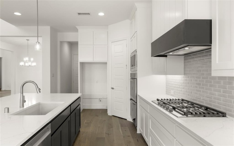1724 Ruby Way, Rockwall, TX 75087, 4 Habitaciones Habitaciones , ,5 BañosBaños,Residential,En Venta,1724 Ruby Way,20961880