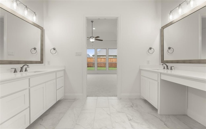 1724 Ruby Way, Rockwall, TX 75087, 4 Habitaciones Habitaciones , ,5 BañosBaños,Residential,En Venta,1724 Ruby Way,20961880