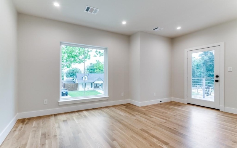 3911 Hawick Lane, Dallas, TX 75220, 6 Bedrooms Bedrooms, ,6 BathroomsBathrooms,Residential,For Sale,3911 Hawick Lane,20961935
