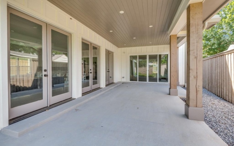 3911 Hawick Lane, Dallas, TX 75220, 6 Bedrooms Bedrooms, ,6 BathroomsBathrooms,Residential,For Sale,3911 Hawick Lane,20961935