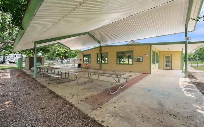 2016 Teel Trail, Corsicana, TX 75109, 1 Bedroom Bedrooms, ,1 BathroomBathrooms,Residential,For Sale,2016 Teel Trail,20961986