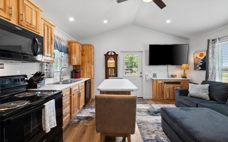 2016 Teel Trail, Corsicana, TX 75109, 1 Bedroom Bedrooms, ,1 BathroomBathrooms,Residential,For Sale,2016 Teel Trail,20961986
