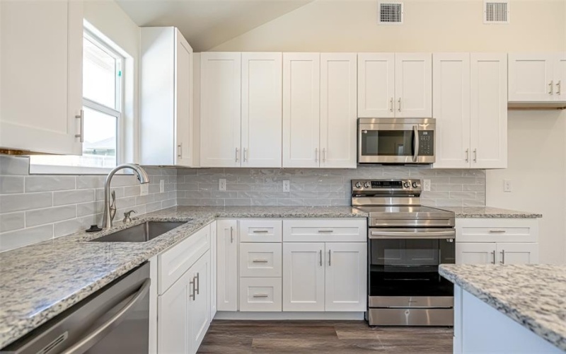5201 Little Rock Road, Granbury, TX 76048, 3 Bedrooms Bedrooms, ,2 BathroomsBathrooms,Residential,For Sale,5201 Little Rock Road,20962006
