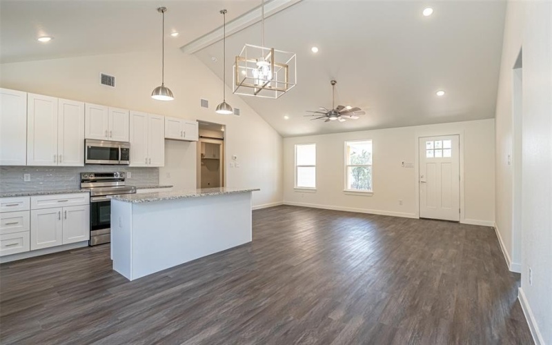 5201 Little Rock Road, Granbury, TX 76048, 3 Bedrooms Bedrooms, ,2 BathroomsBathrooms,Residential,For Sale,5201 Little Rock Road,20962006