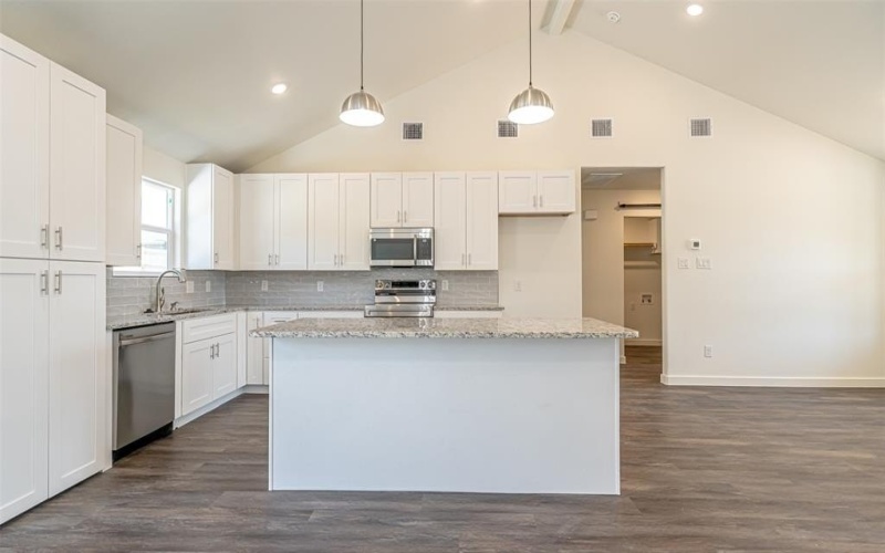 5201 Little Rock Road, Granbury, TX 76048, 3 Bedrooms Bedrooms, ,2 BathroomsBathrooms,Residential,For Sale,5201 Little Rock Road,20962006