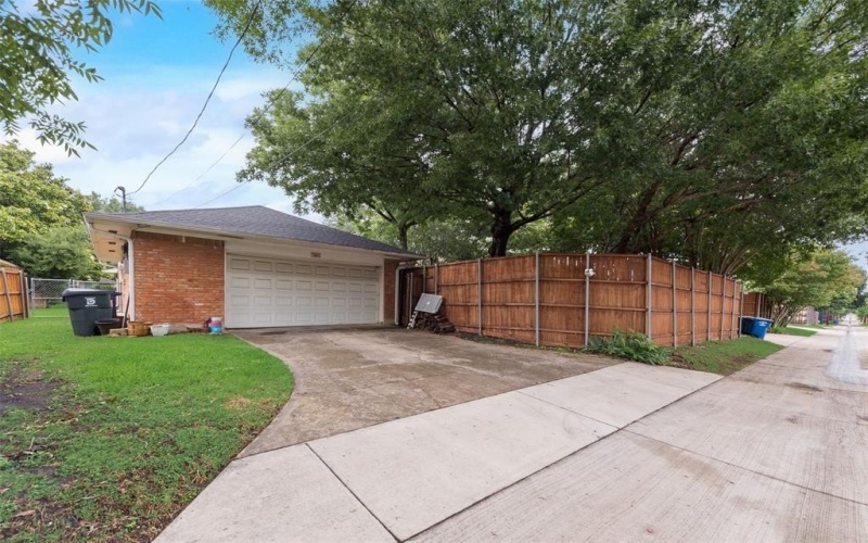 7720 La Manga Drive, Dallas, TX 75248, 4 Habitaciones Habitaciones , ,2 BañosBaños,Residential,En Venta,7720 La Manga Drive,20962154