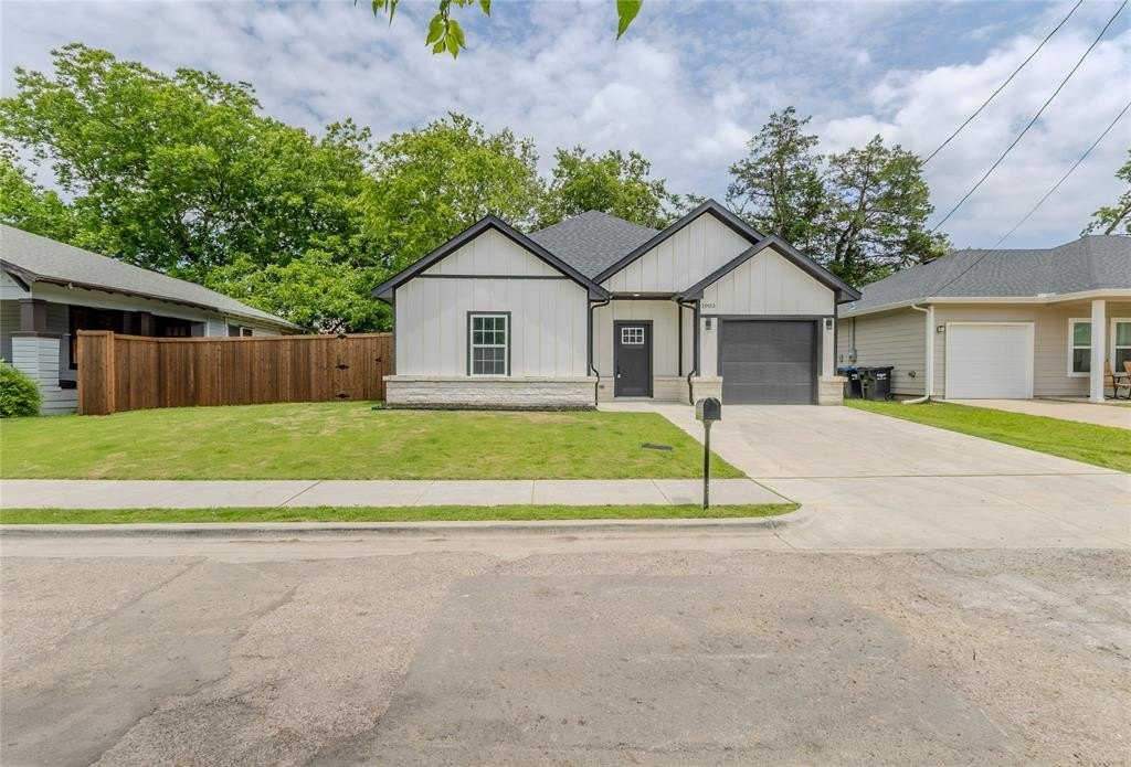 1903 King Street, Greenville, TX 75401, 3 Habitaciones Habitaciones , ,2 BañosBaños,Residential,En Venta,1903 King Street,20962178