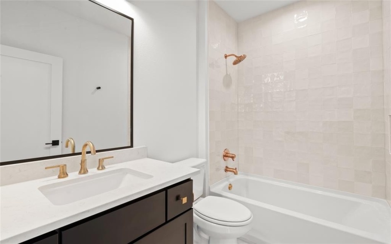 10321 Lakemere Drive, Dallas, TX 75238, 5 Bedrooms Bedrooms, ,5 BathroomsBathrooms,Residential,For Sale,10321 Lakemere Drive,20962245