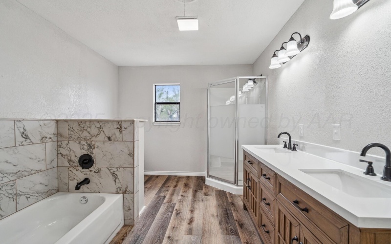 517 Whittier Street, Hereford, TX 79045, 4 Habitaciones Habitaciones , ,2 BañosBaños,Residential,En Venta,517 Whittier Street,25-3272