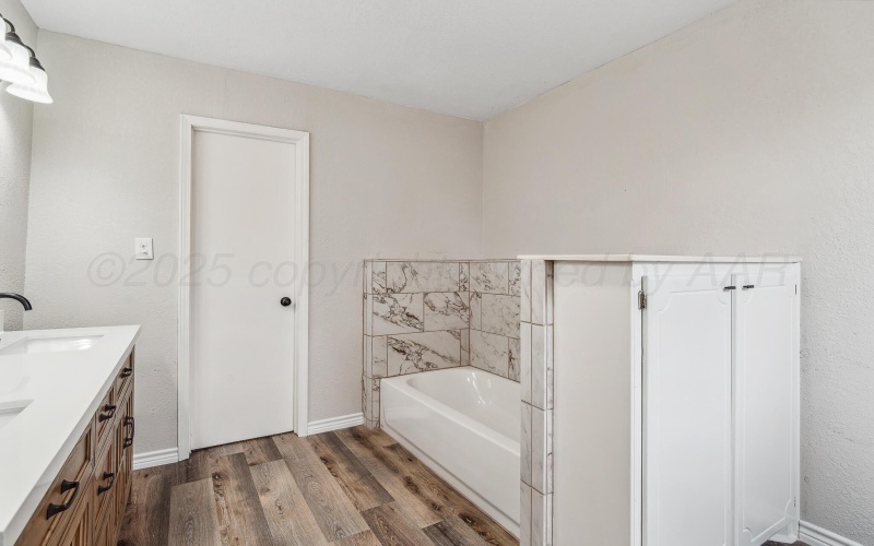 517 Whittier Street, Hereford, TX 79045, 4 Habitaciones Habitaciones , ,2 BañosBaños,Residential,En Venta,517 Whittier Street,25-3272
