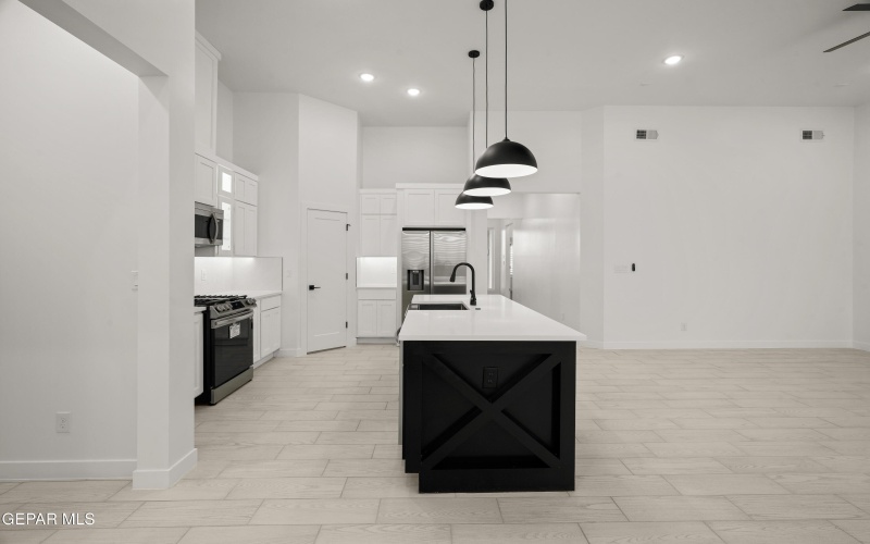 13996 Summer Hail Avenue, El Paso, TX 79928, 3 Habitaciones Habitaciones , ,2 BañosBaños,Residential,En Venta,13996 Summer Hail Avenue,924126