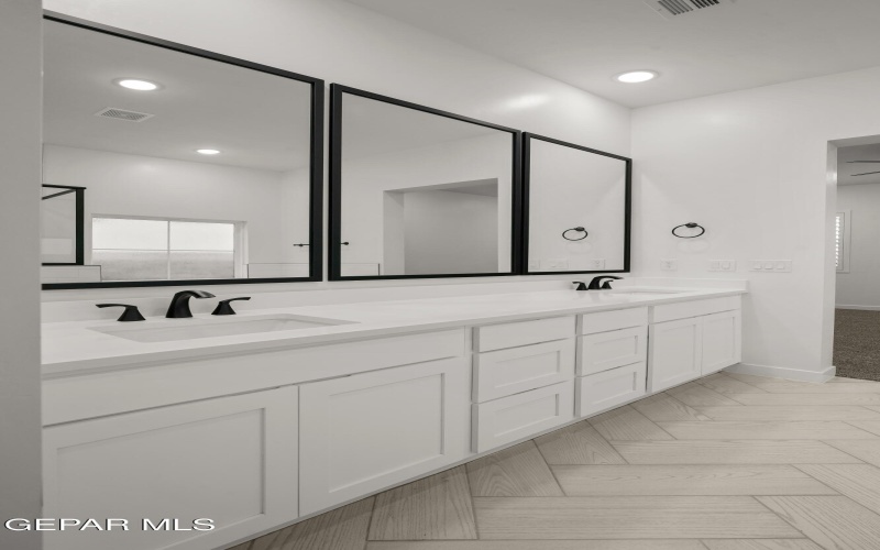 13996 Summer Hail Avenue, El Paso, TX 79928, 3 Habitaciones Habitaciones , ,2 BañosBaños,Residential,En Venta,13996 Summer Hail Avenue,924126