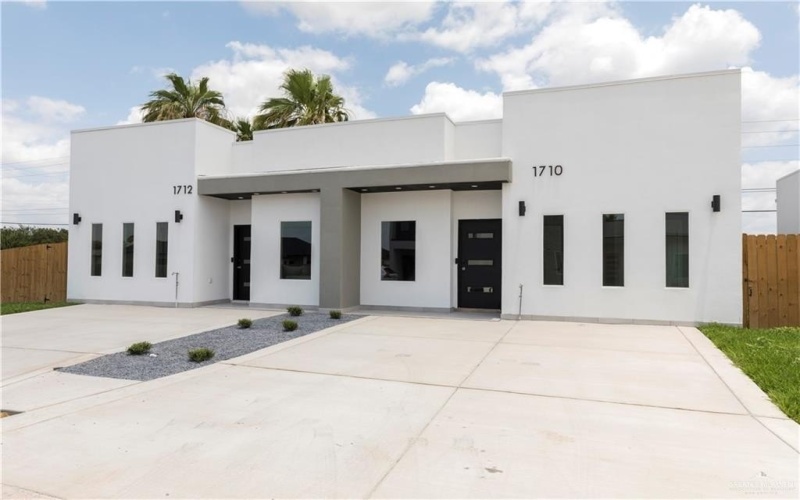 1710 W B Street, Mission, TX 78572, 2 Habitaciones Habitaciones , ,2 BañosBaños,Residential,En Venta,1710 W B Street,469582