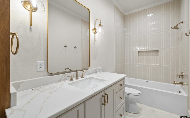 8810 Wilder Trail, Tyler, TX 75703, 5 Bedrooms Bedrooms, ,5 BathroomsBathrooms,Residential,For Sale,8810 Wilder Trail,25008703