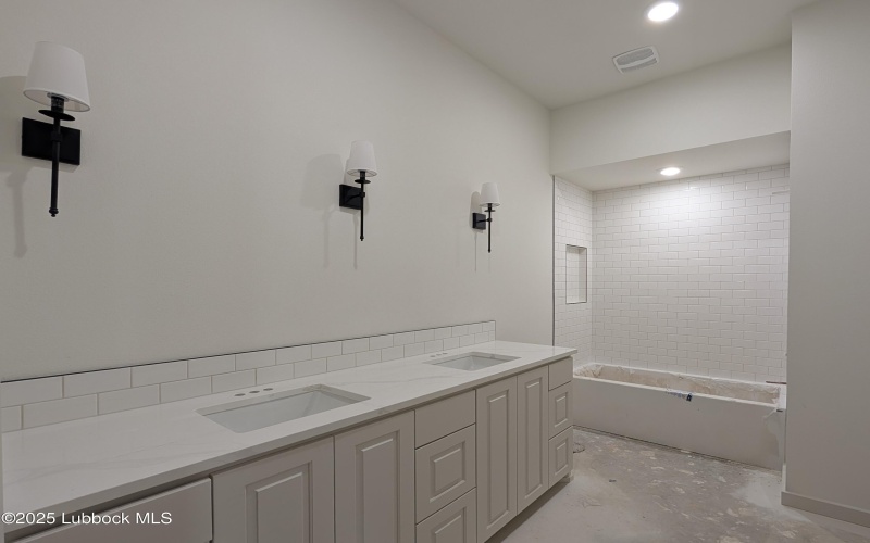 3607 127th Street, Lubbock, TX 79423, 4 Habitaciones Habitaciones , ,3 BañosBaños,Residential,En Venta,3607 127th Street,202555930