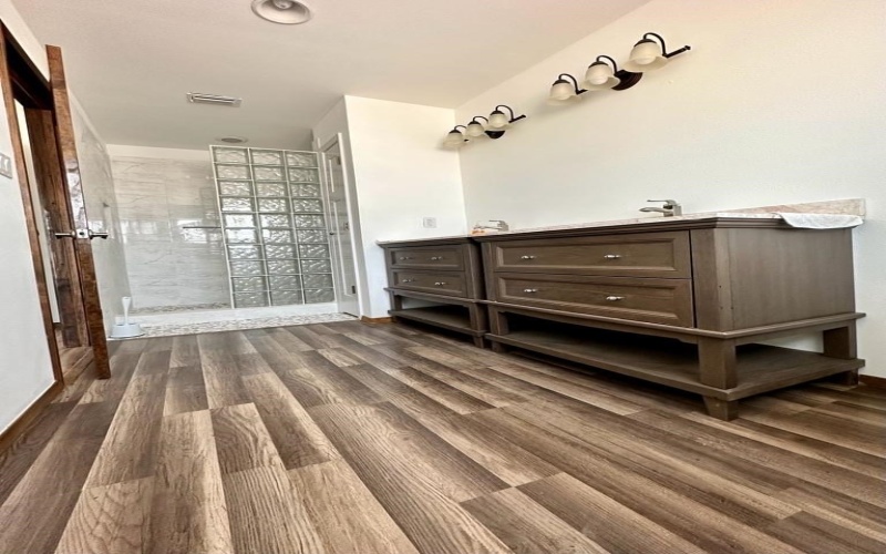 2137 Texas St, Pecos, TX 79772, 2 Habitaciones Habitaciones , ,2 BañosBaños,Residential,En Venta,2137 Texas St,160767