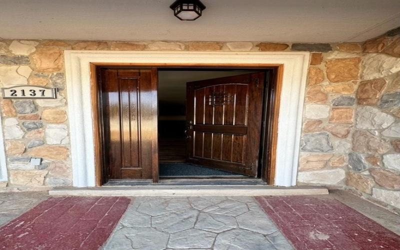 2137 Texas St, Pecos, TX 79772, 2 Habitaciones Habitaciones , ,2 BañosBaños,Residential,En Venta,2137 Texas St,160767