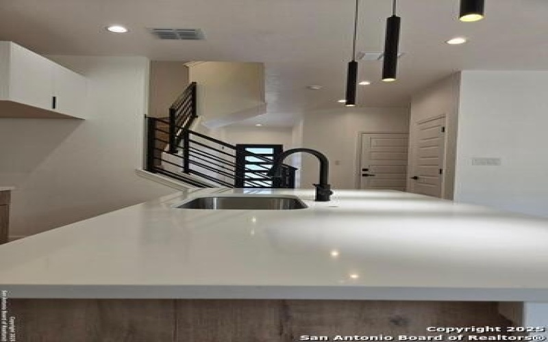 1834 Montana #101, San Antonio, TX 78203, 3 Habitaciones Habitaciones , ,2 BañosBaños,Residential,En Venta,1834 Montana,1873756