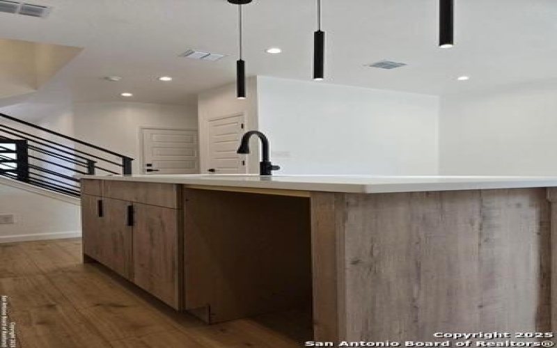 1834 Montana #101, San Antonio, TX 78203, 3 Habitaciones Habitaciones , ,2 BañosBaños,Residential,En Venta,1834 Montana,1873756