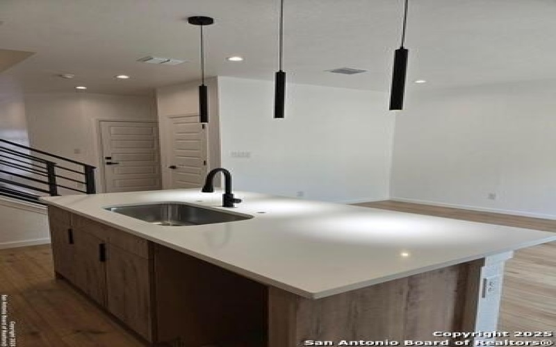 1834 Montana #101, San Antonio, TX 78203, 3 Habitaciones Habitaciones , ,2 BañosBaños,Residential,En Venta,1834 Montana,1873756