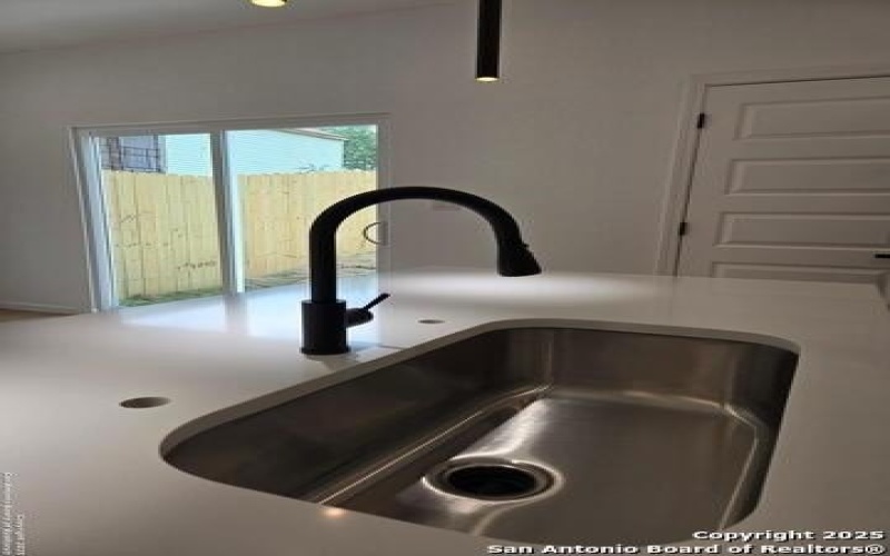 1834 Montana #101, San Antonio, TX 78203, 3 Habitaciones Habitaciones , ,2 BañosBaños,Residential,En Venta,1834 Montana,1873756