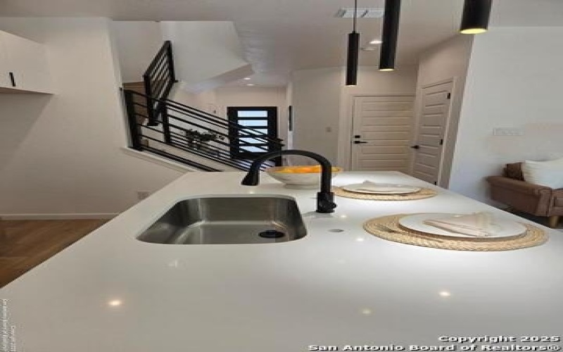 1834 Montana #201, San Antonio, TX 78203, 3 Habitaciones Habitaciones , ,2 BañosBaños,Residential,En Venta,1834 Montana,1873763