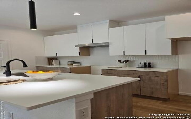 1834 Montana #201, San Antonio, TX 78203, 3 Habitaciones Habitaciones , ,2 BañosBaños,Residential,En Venta,1834 Montana,1873763