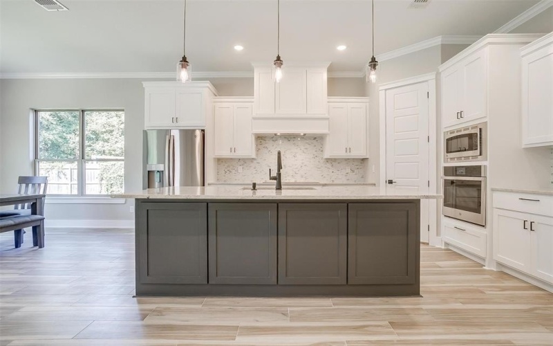 908 Meadowlark Lane, Granbury, TX 76048, 4 Habitaciones Habitaciones , ,2 BañosBaños,Residential Lease,En Alquiler,908 Meadowlark Lane,20951125