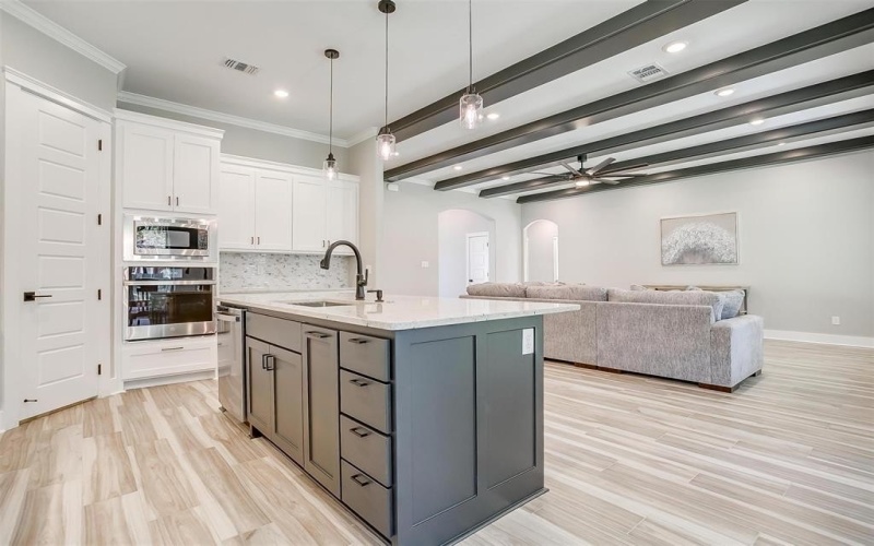 908 Meadowlark Lane, Granbury, TX 76048, 4 Habitaciones Habitaciones , ,2 BañosBaños,Residential Lease,En Alquiler,908 Meadowlark Lane,20951125