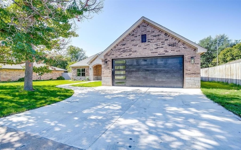 908 Meadowlark Lane, Granbury, TX 76048, 4 Habitaciones Habitaciones , ,2 BañosBaños,Residential Lease,En Alquiler,908 Meadowlark Lane,20951125