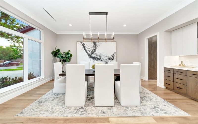 3523 Whitehall Drive, Dallas, TX 75229, 5 Bedrooms Bedrooms, ,6 BathroomsBathrooms,Residential,For Sale,3523 Whitehall Drive,20958382