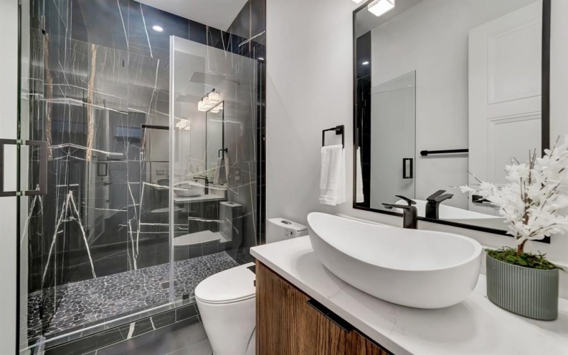 3523 Whitehall Drive, Dallas, TX 75229, 5 Bedrooms Bedrooms, ,6 BathroomsBathrooms,Residential,For Sale,3523 Whitehall Drive,20958382