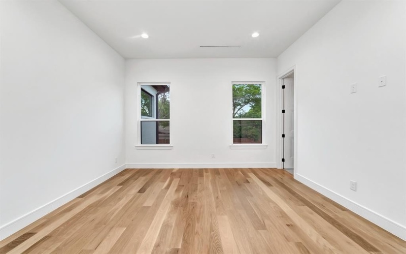 3523 Whitehall Drive, Dallas, TX 75229, 5 Bedrooms Bedrooms, ,6 BathroomsBathrooms,Residential,For Sale,3523 Whitehall Drive,20958382