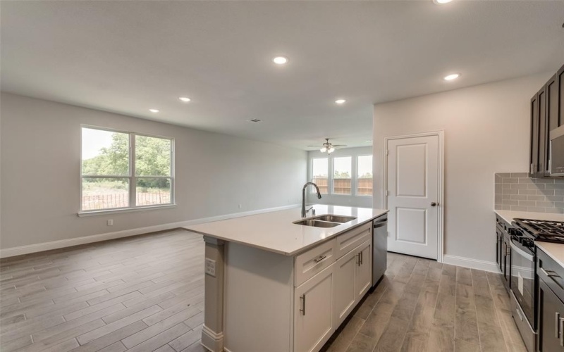 1601 Cloud Cover View, Celina, TX 75009, 4 Habitaciones Habitaciones , ,2 BañosBaños,Residential Lease,En Alquiler,1601 Cloud Cover View,20962768