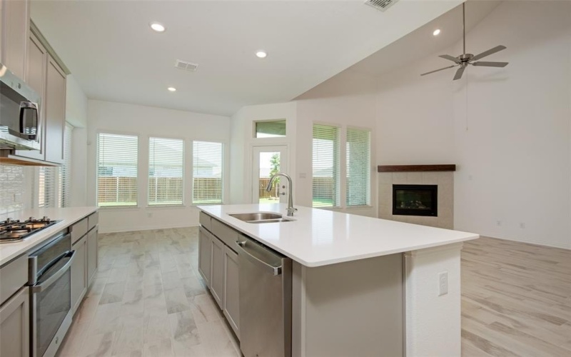 3512 Prairie Place, McKinney, TX 75071, 4 Bedrooms Bedrooms, ,3 BathroomsBathrooms,Residential Lease,For Rent,3512 Prairie Place,20962795