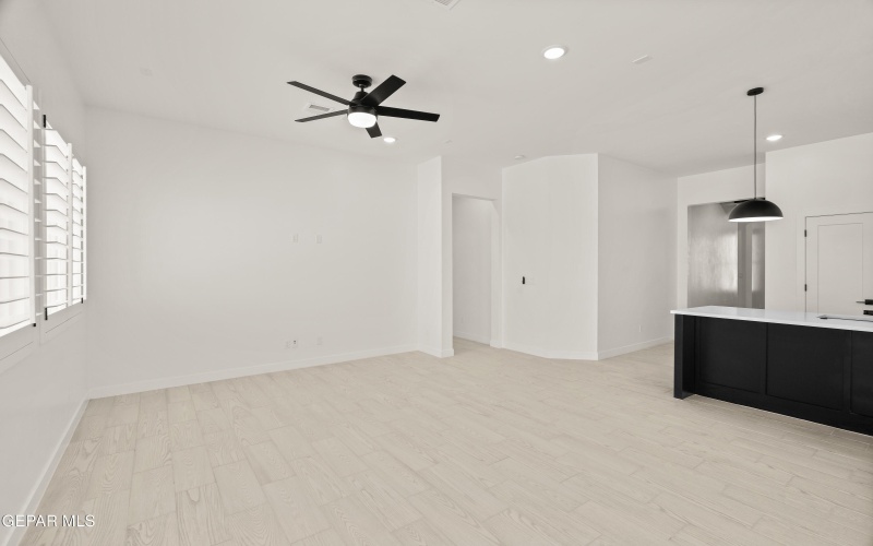 13992 Summer Haill Avenue, El Paso, TX 79928, 4 Bedrooms Bedrooms, ,2 BathroomsBathrooms,Residential,For Sale,13992 Summer Haill Avenue,924143