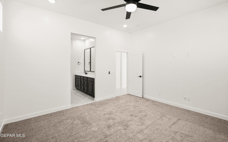 13992 Summer Haill Avenue, El Paso, TX 79928, 4 Bedrooms Bedrooms, ,2 BathroomsBathrooms,Residential,For Sale,13992 Summer Haill Avenue,924143