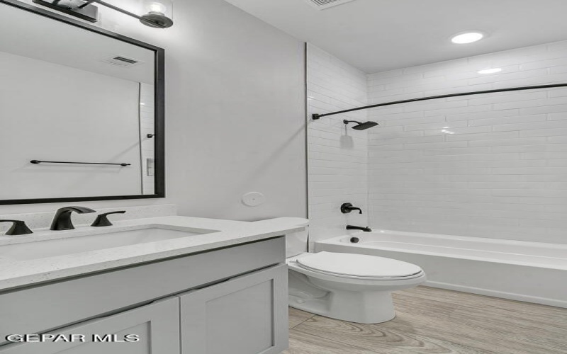 13972 Summer Hail Avenue, El Paso, TX 79928, 4 Habitaciones Habitaciones , ,3 BañosBaños,Residential,En Venta,13972 Summer Hail Avenue,924157
