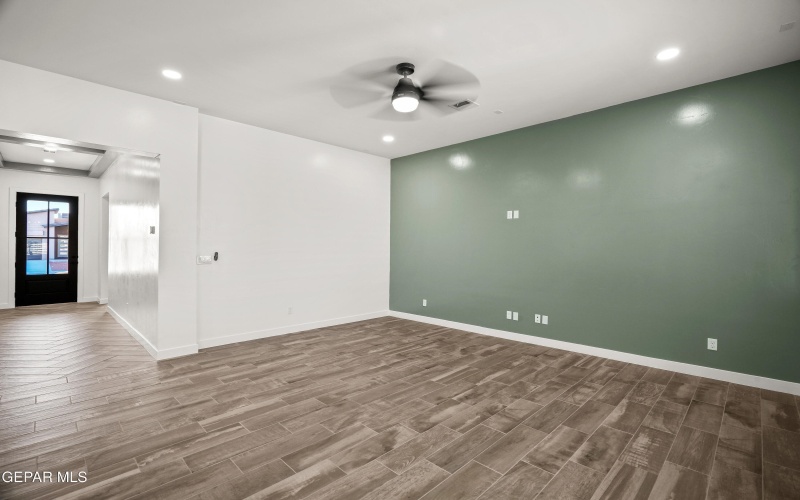 13933 Summer Wave Avenue, El Paso, TX 79928, 3 Bedrooms Bedrooms, ,2 BathroomsBathrooms,Residential,For Sale,13933 Summer Wave Avenue,924165