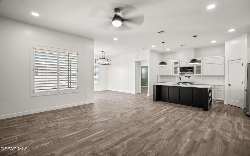 13917 Summer Wave Avenue, El Paso, TX 79928, 3 Habitaciones Habitaciones , ,2 BañosBaños,Residential,En Venta,13917 Summer Wave Avenue,924167