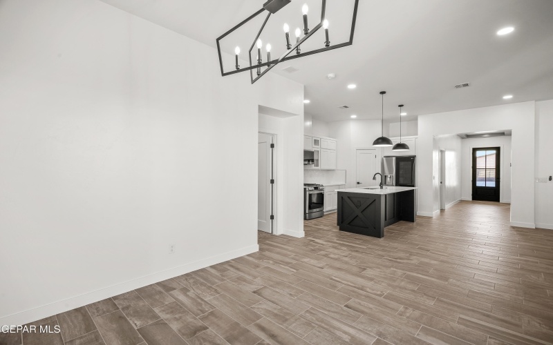 13917 Summer Wave Avenue, El Paso, TX 79928, 3 Habitaciones Habitaciones , ,2 BañosBaños,Residential,En Venta,13917 Summer Wave Avenue,924167