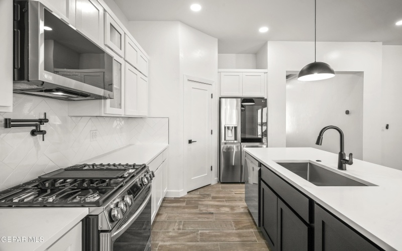 13917 Summer Wave Avenue, El Paso, TX 79928, 3 Habitaciones Habitaciones , ,2 BañosBaños,Residential,En Venta,13917 Summer Wave Avenue,924167