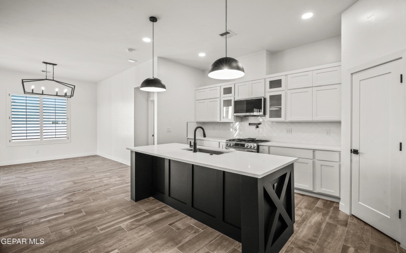 13917 Summer Wave Avenue, El Paso, TX 79928, 3 Habitaciones Habitaciones , ,2 BañosBaños,Residential,En Venta,13917 Summer Wave Avenue,924167