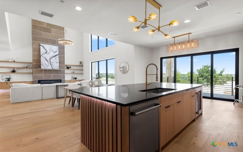 1000 Southlake Ranch Road, Georgetown, TX 78628, 6 Bedrooms Bedrooms, ,5 BathroomsBathrooms,Residential,For Sale,1000 Southlake Ranch Road,582612