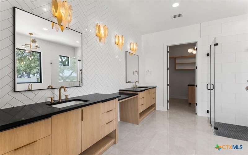 1000 Southlake Ranch Road, Georgetown, TX 78628, 6 Bedrooms Bedrooms, ,5 BathroomsBathrooms,Residential,For Sale,1000 Southlake Ranch Road,582612