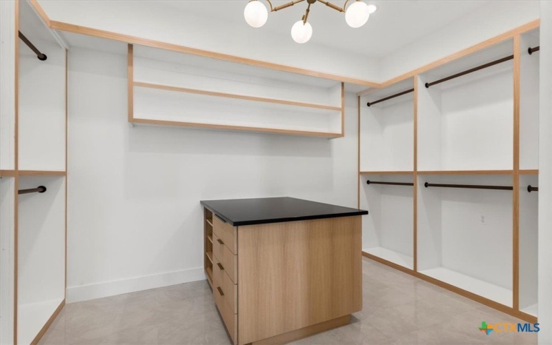 1000 Southlake Ranch Road, Georgetown, TX 78628, 6 Bedrooms Bedrooms, ,5 BathroomsBathrooms,Residential,For Sale,1000 Southlake Ranch Road,582612