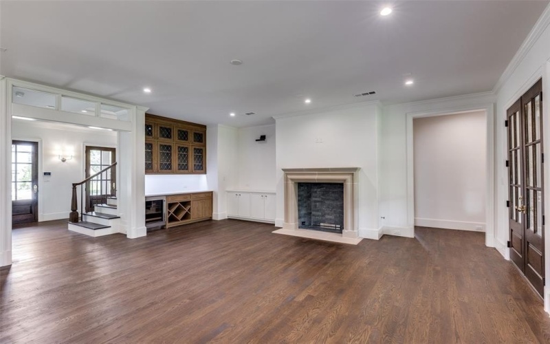 7538 Centenary Avenue, Dallas, TX 75225, 5 Bedrooms Bedrooms, ,6 BathroomsBathrooms,Residential,For Sale,7538 Centenary Avenue,20917687