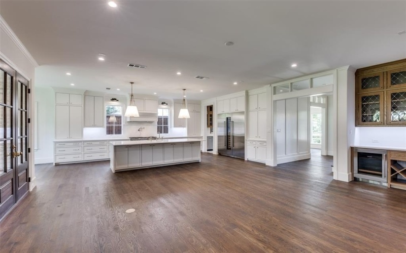 7538 Centenary Avenue, Dallas, TX 75225, 5 Bedrooms Bedrooms, ,6 BathroomsBathrooms,Residential,For Sale,7538 Centenary Avenue,20917687